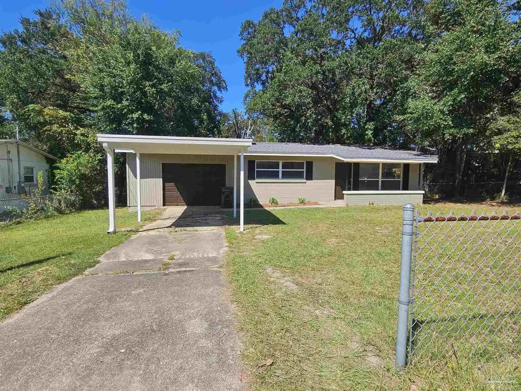 904 Artesian Ave, Pensacola