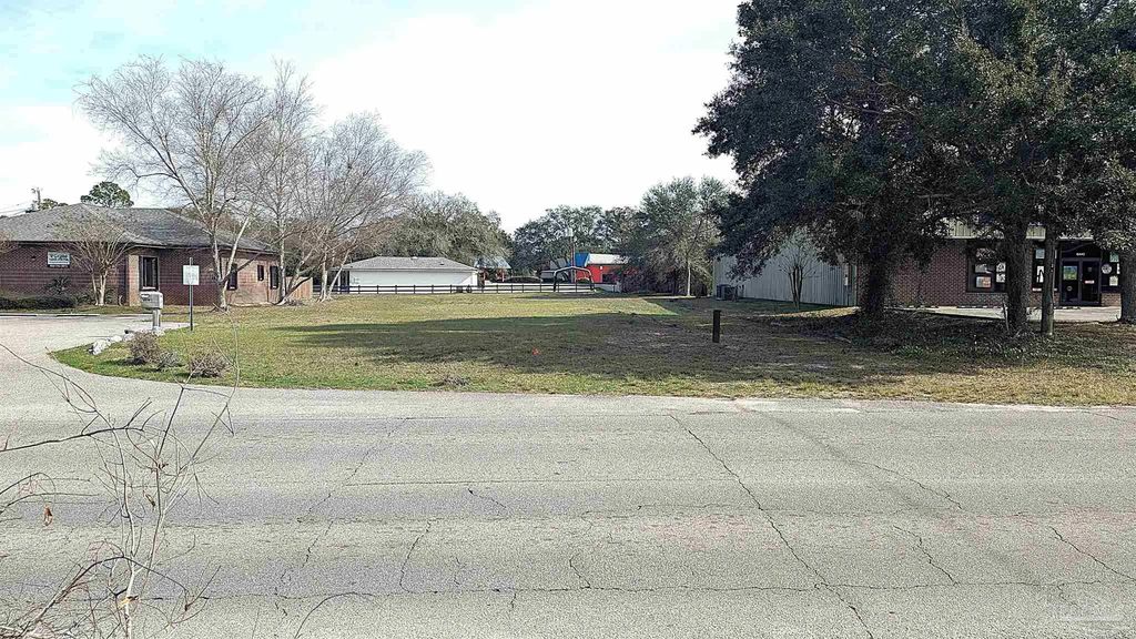 6400 Blk Tippin Ave, Pensacola