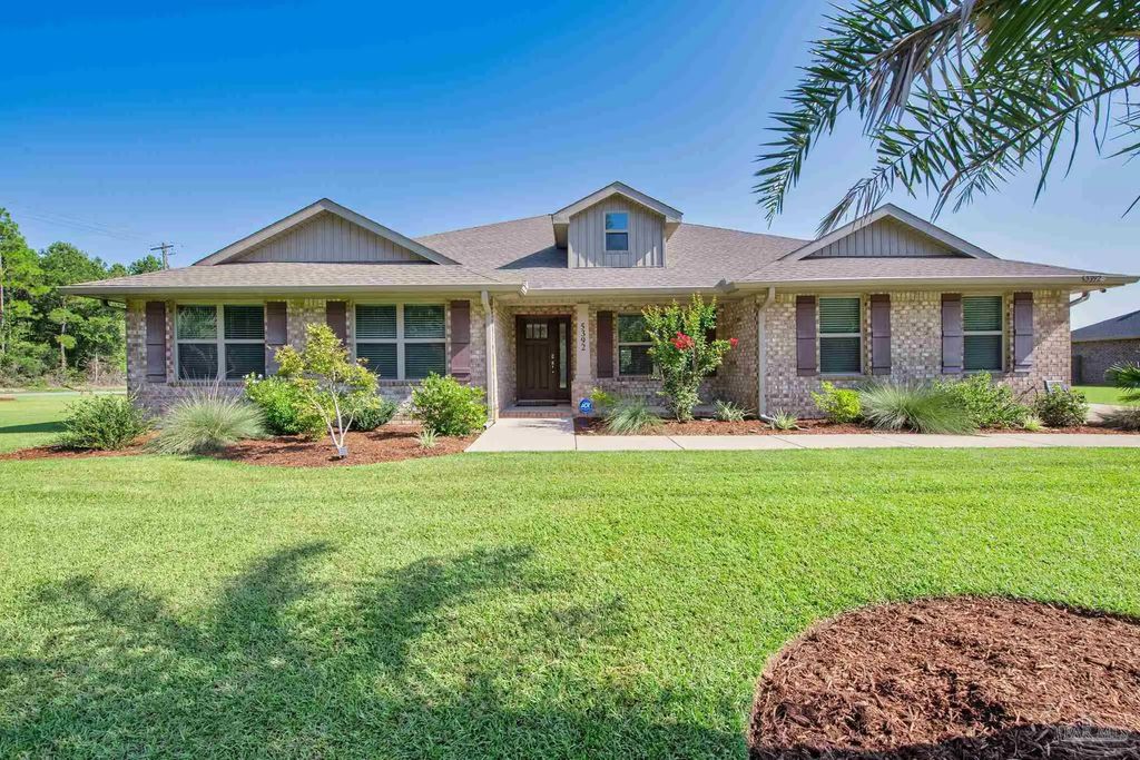 5392 Sa Jones Rd, Milton