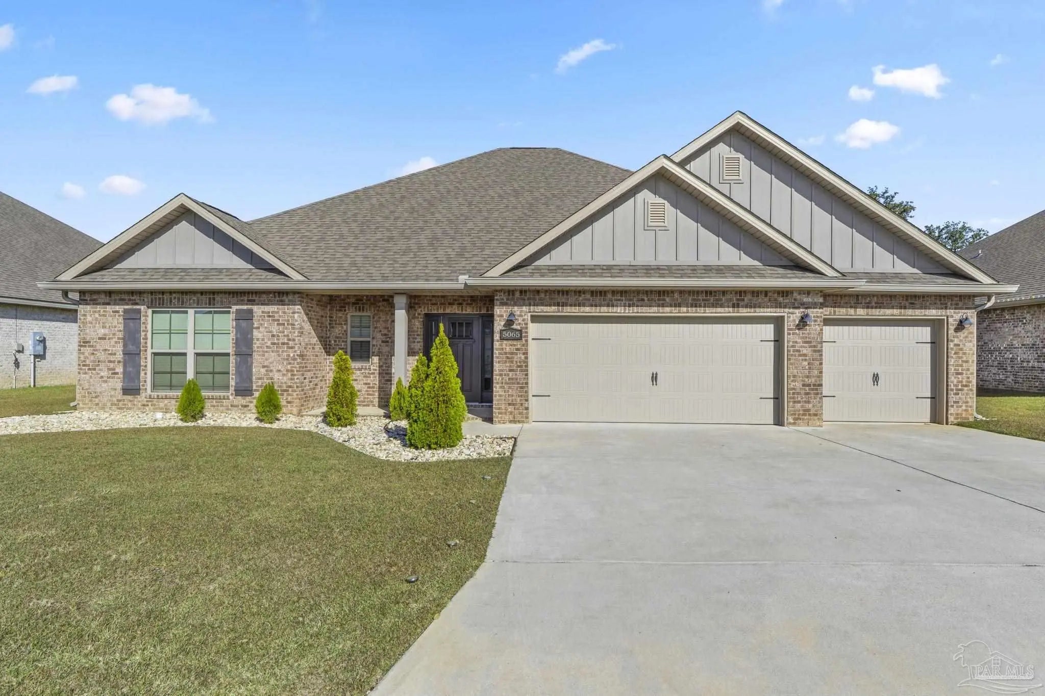 Photo of Listing #675408