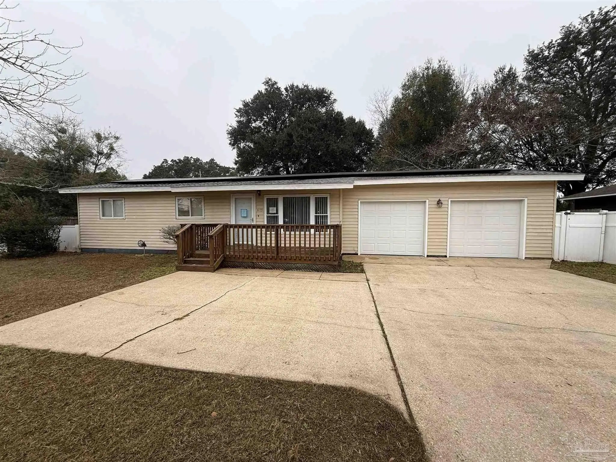 Photo of Listing #675803