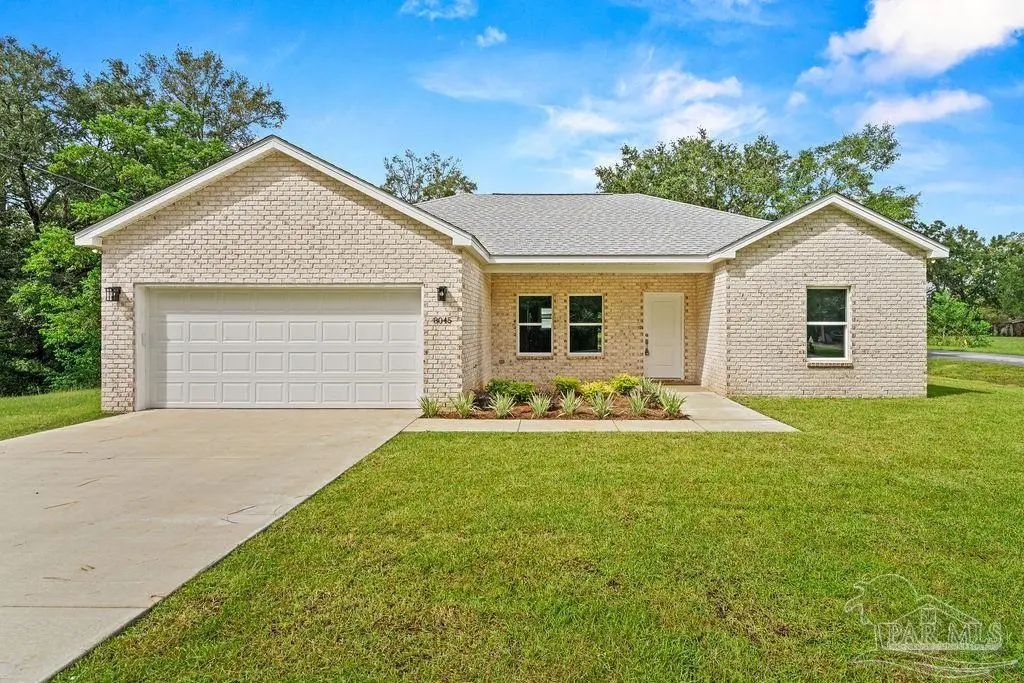 8045 Price St, Pensacola
