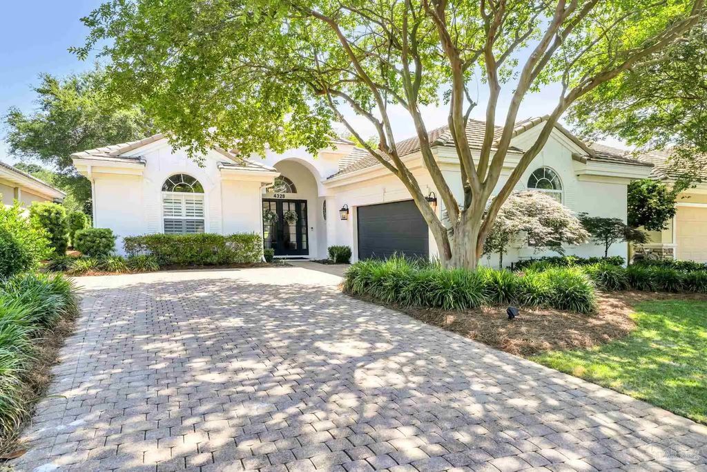 4328 Carriage Ln, Destin