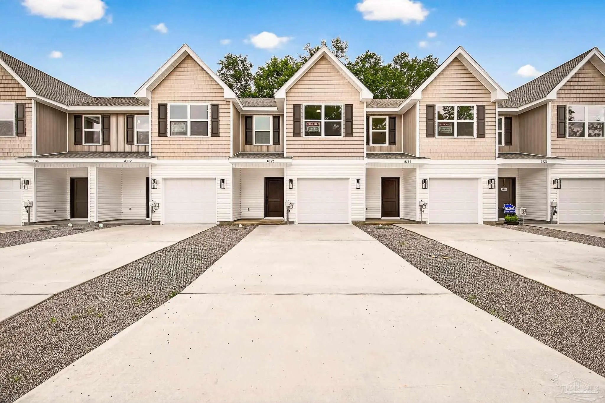 Photo of Listing #674621