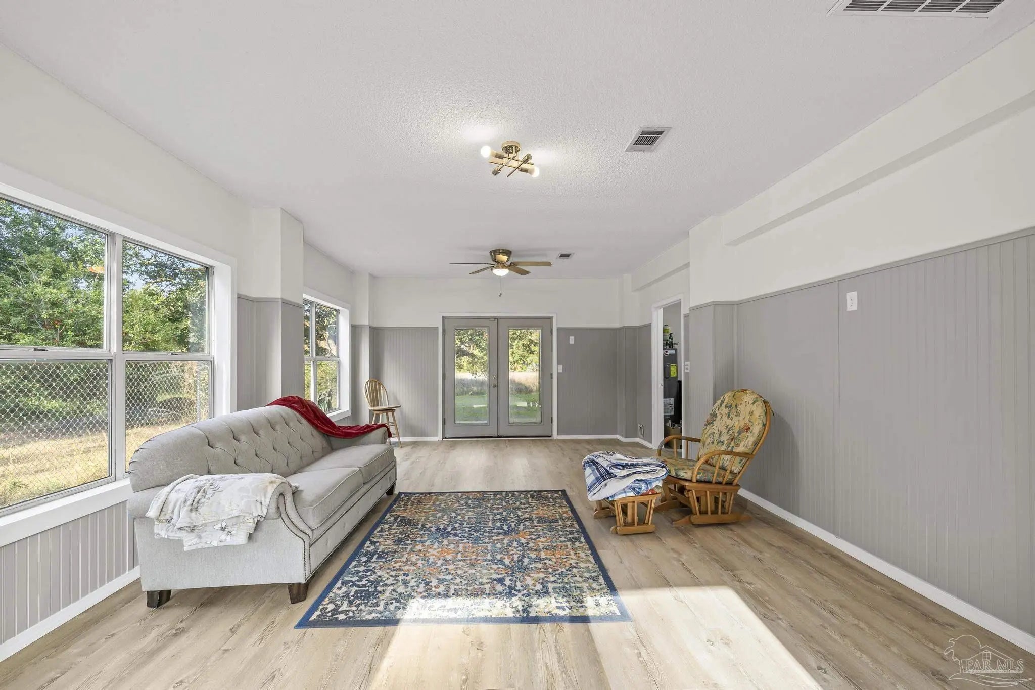 Photo of Listing #673998