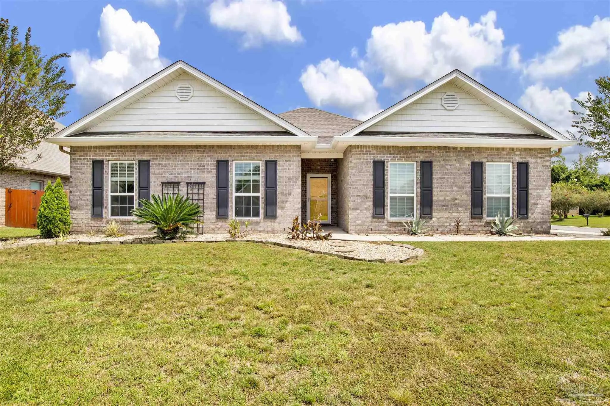 Photo of Listing #678116