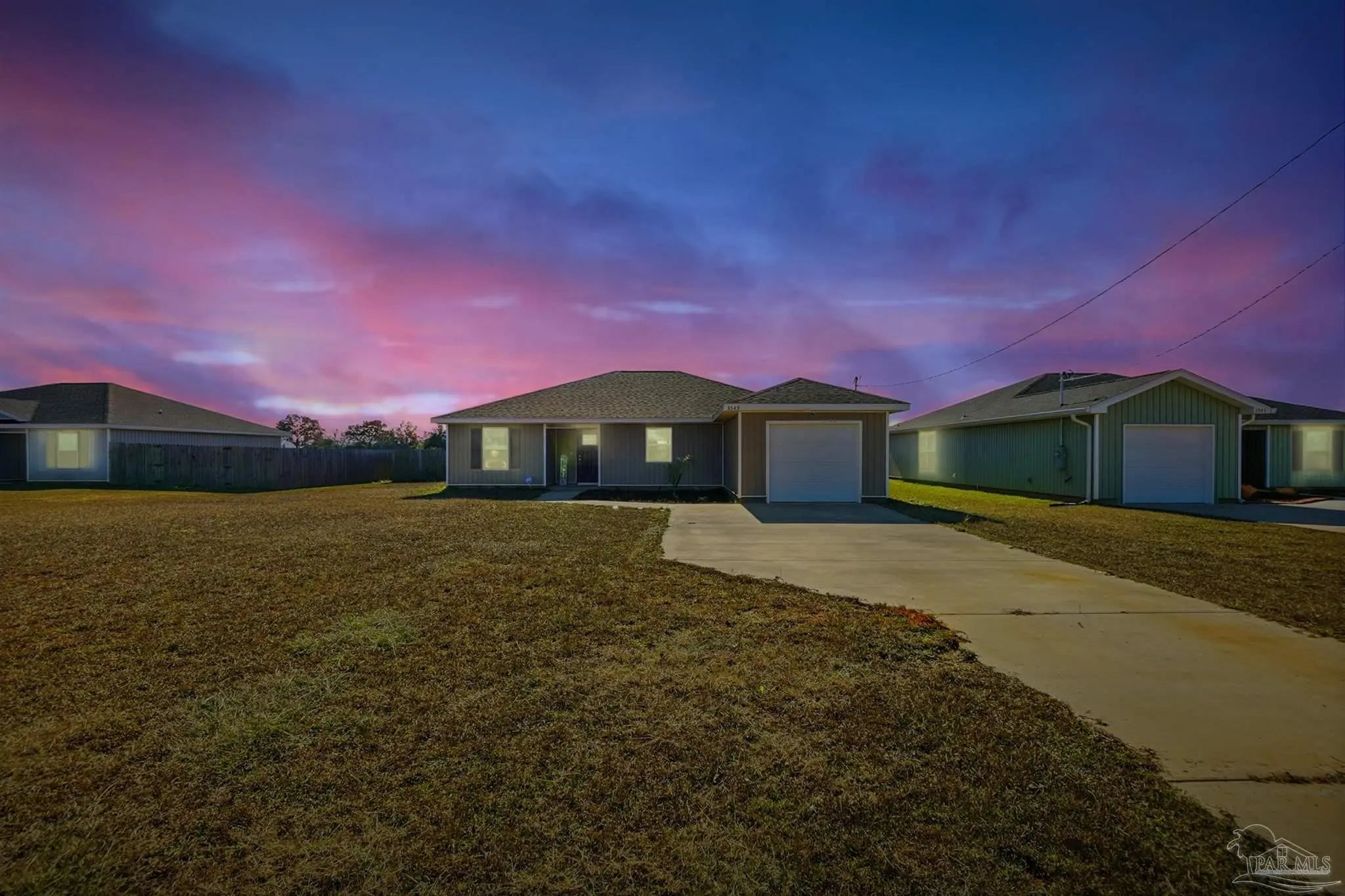 Photo of Listing #675015