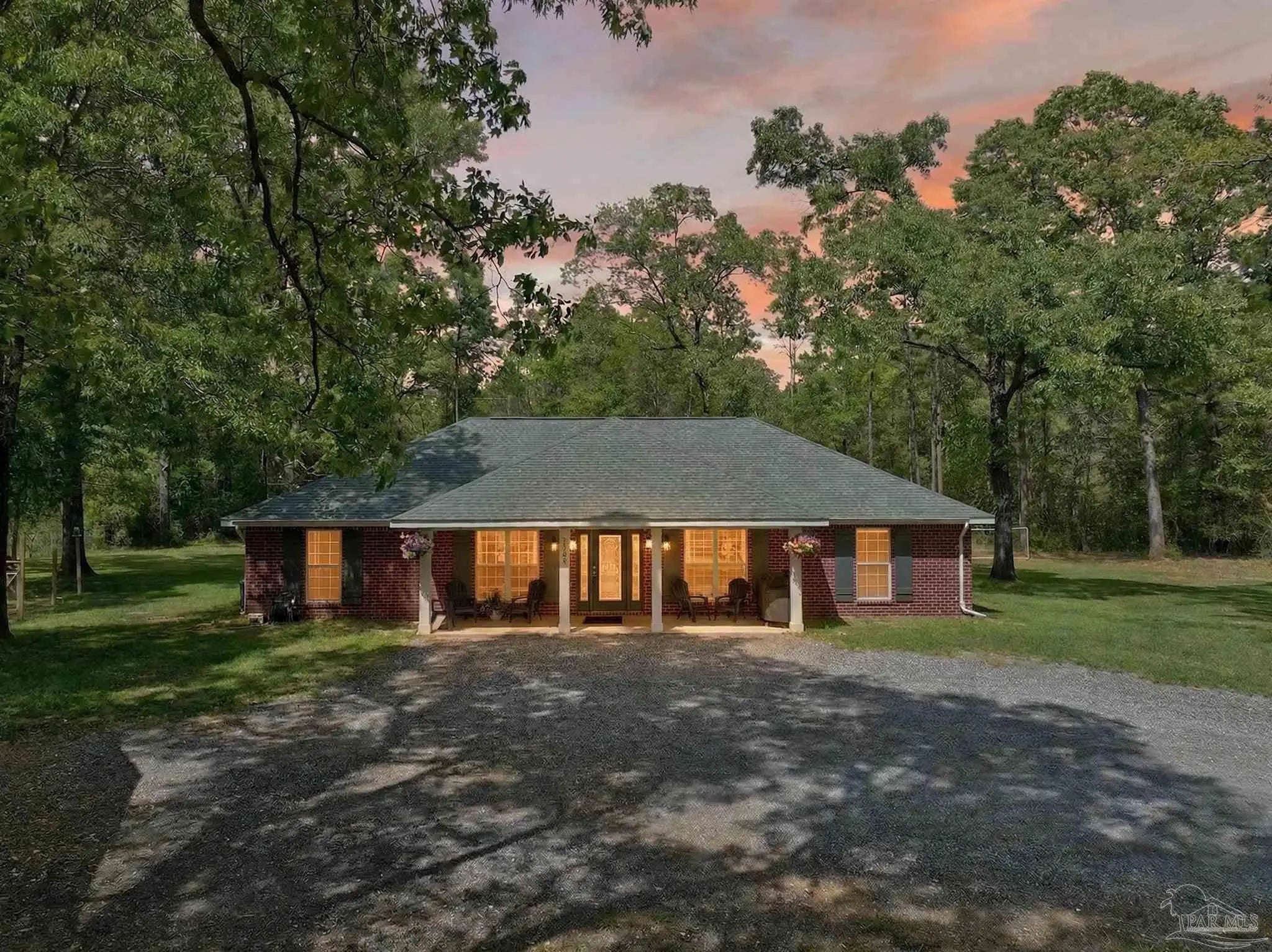 Photo of Listing #678276