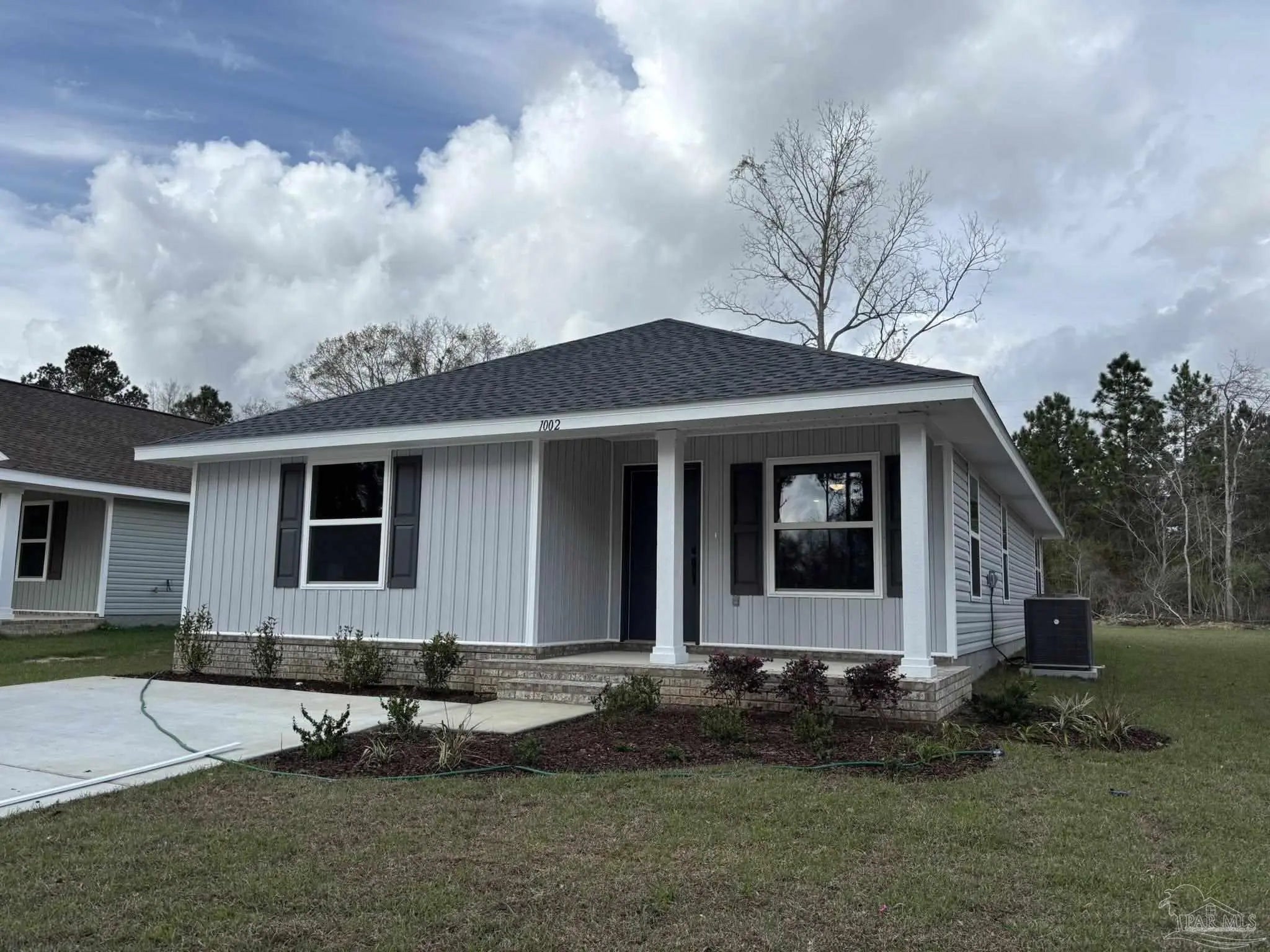 Photo of Listing #658457