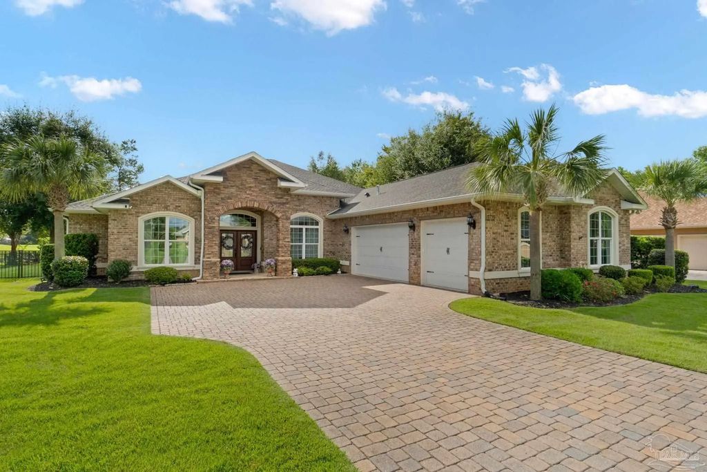 2795 Masters Blvd, Navarre