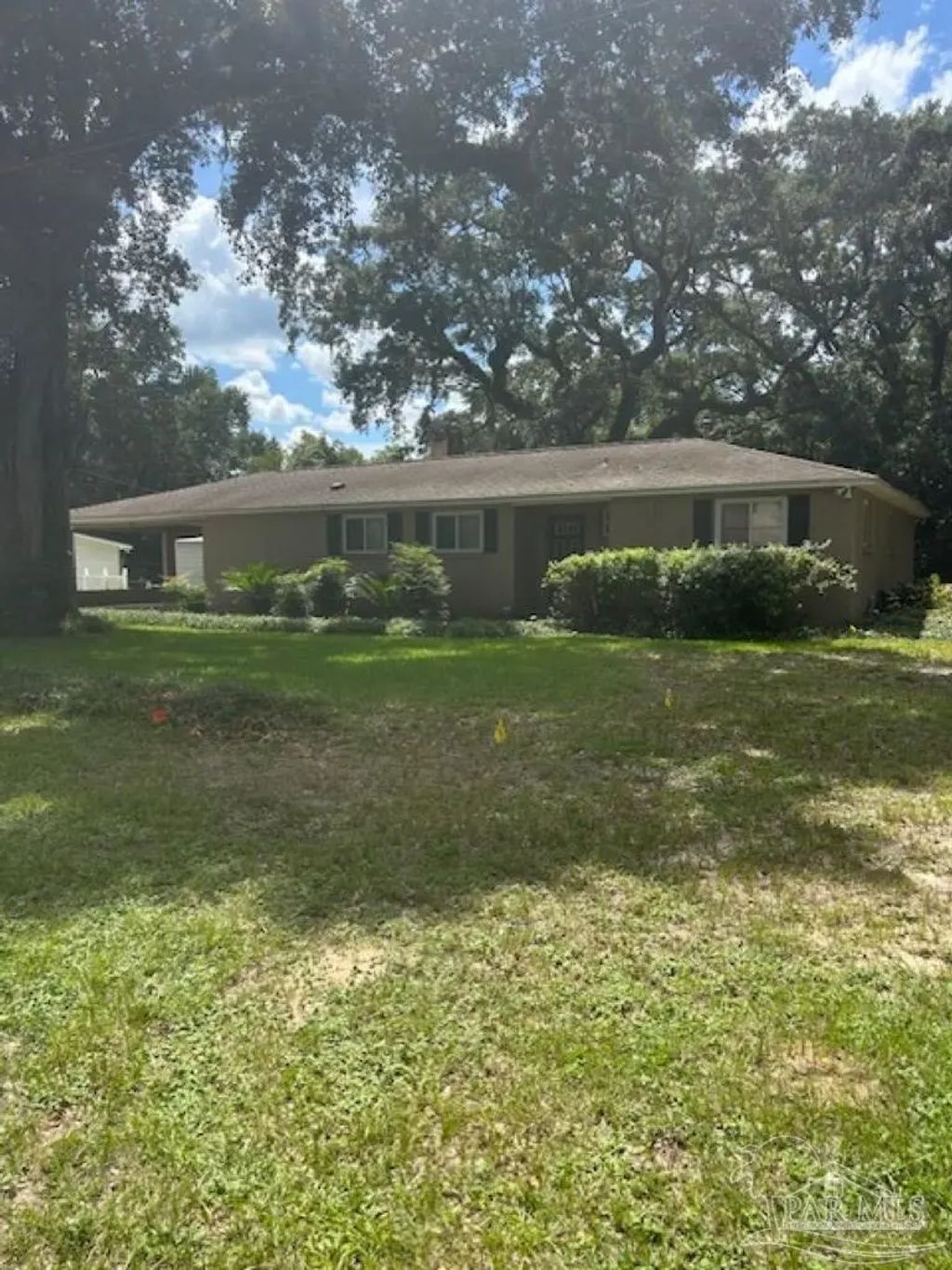8671 Redwing Dr, Pensacola