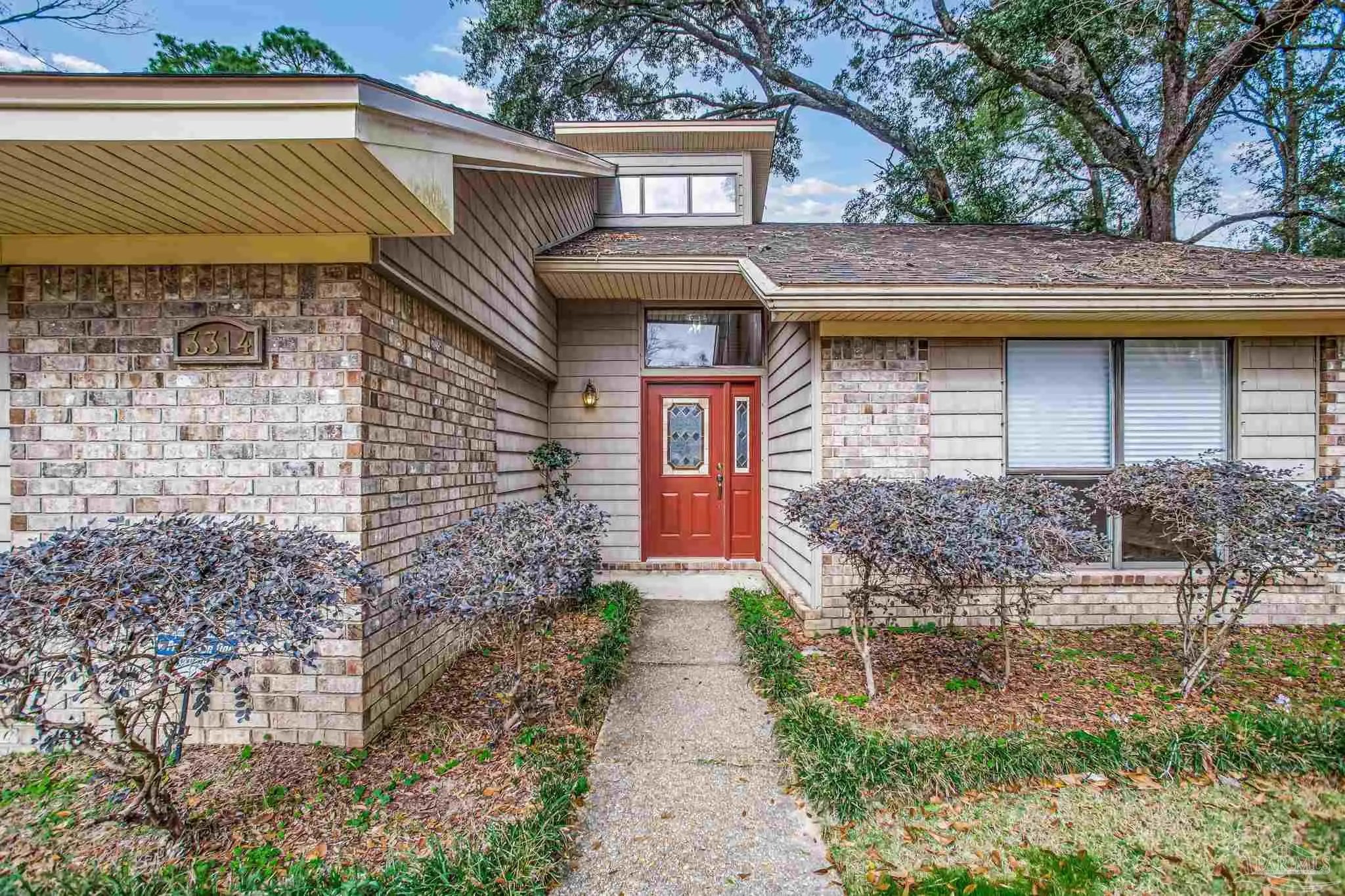 Photo of Listing #675852