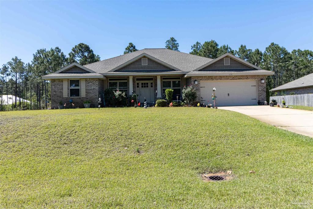6739 Indian St, Navarre
