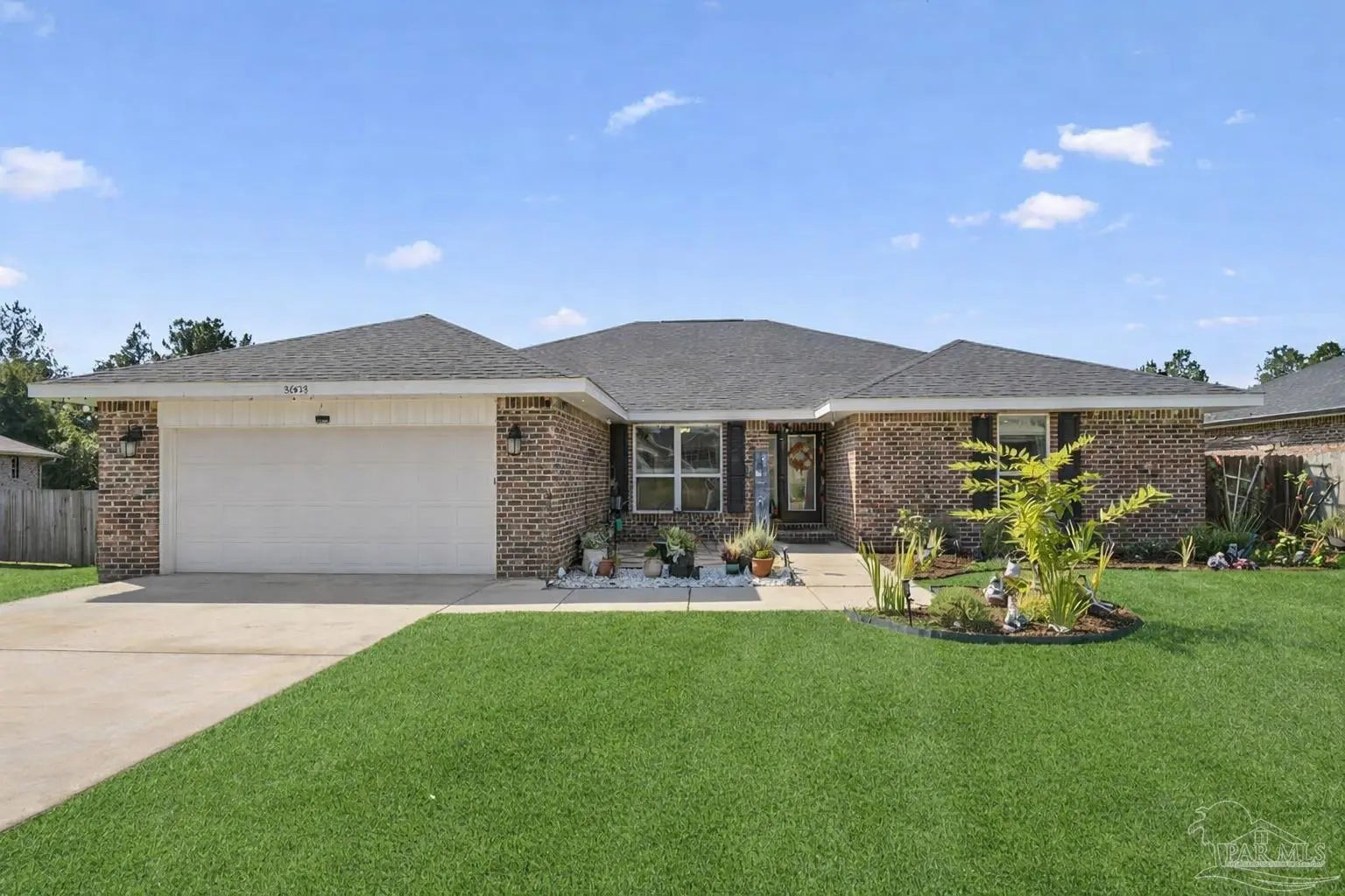 Photo of Listing #679554