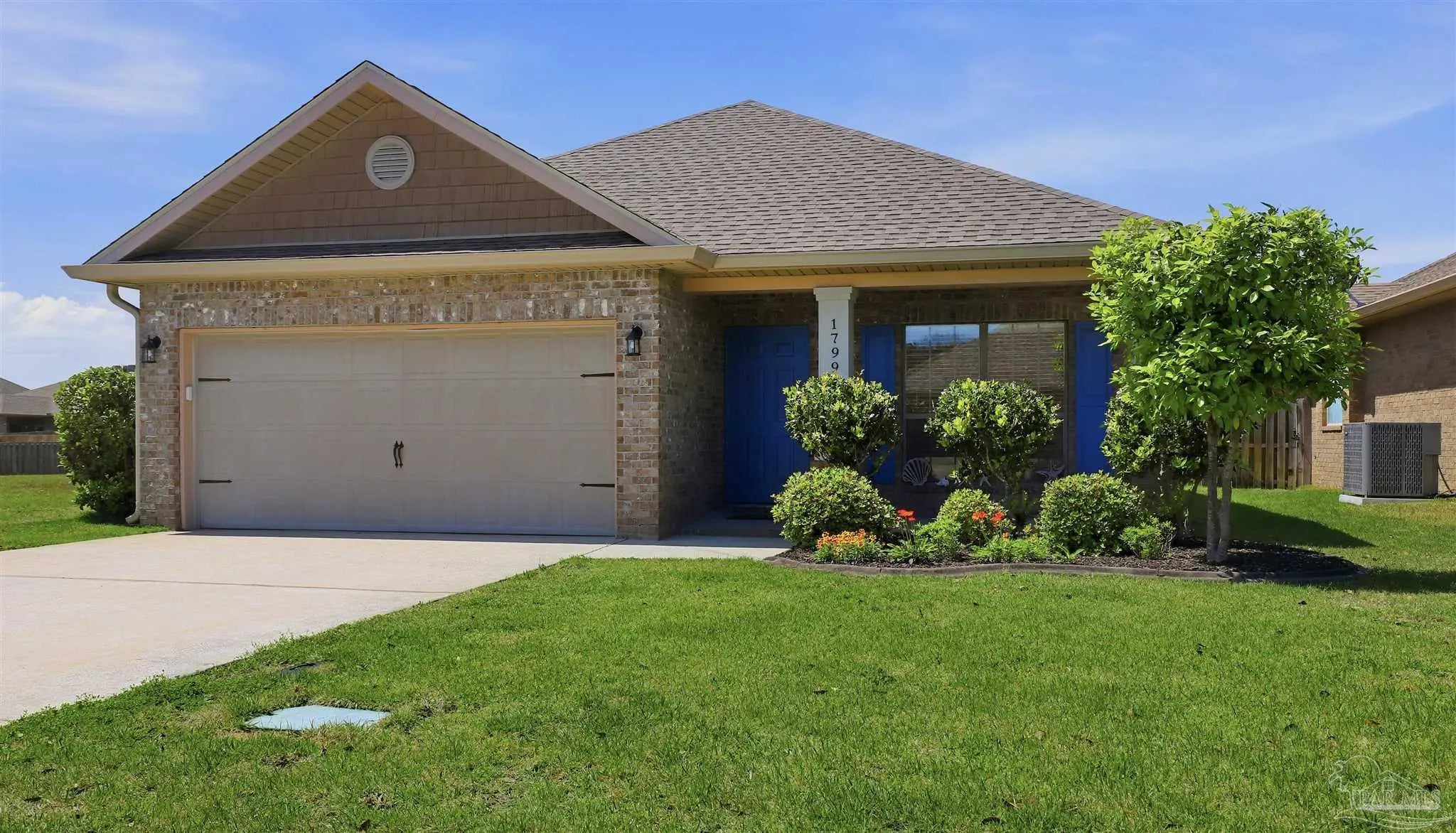 Photo of Listing #680709