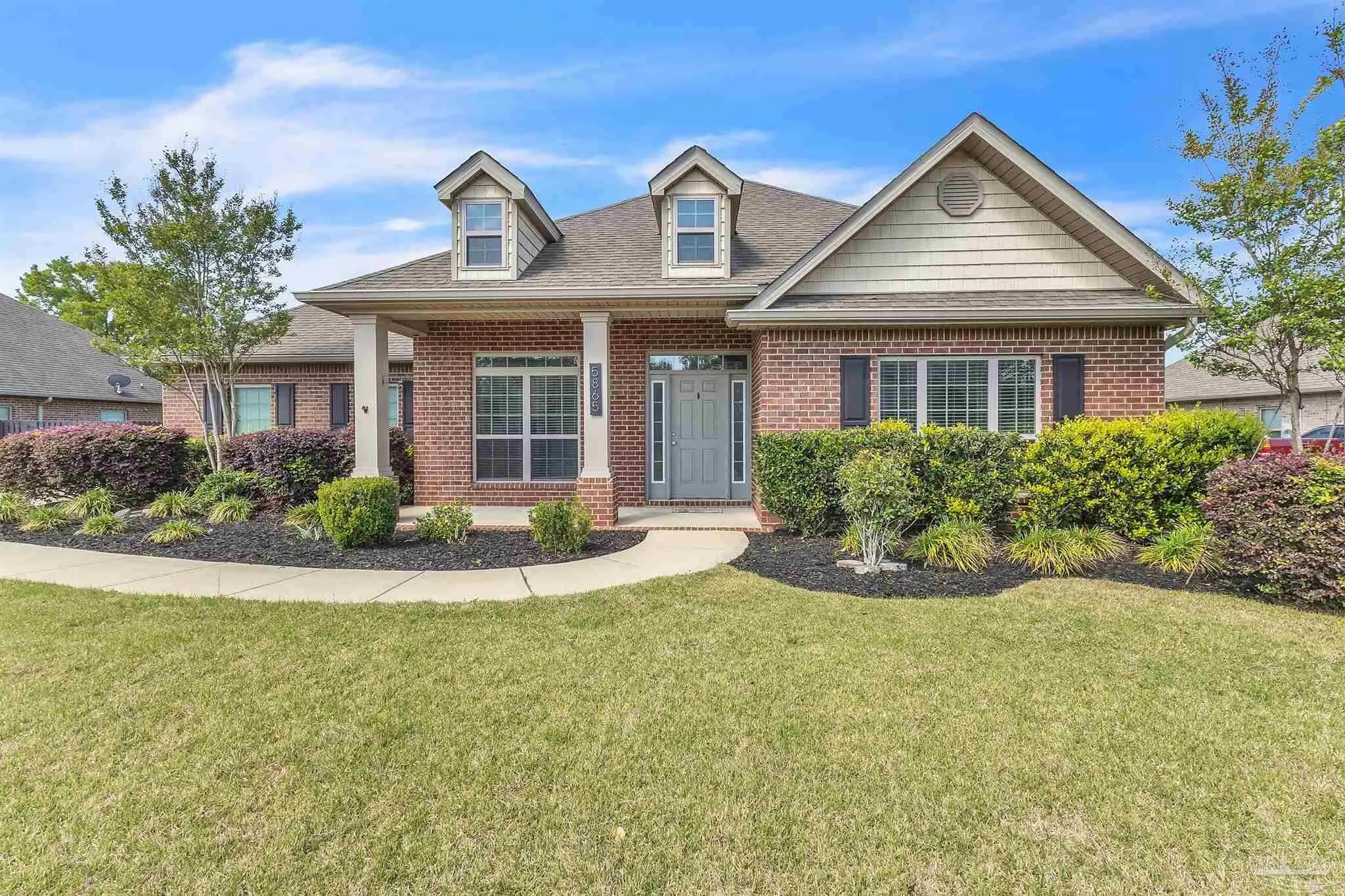 Photo of Listing #678121