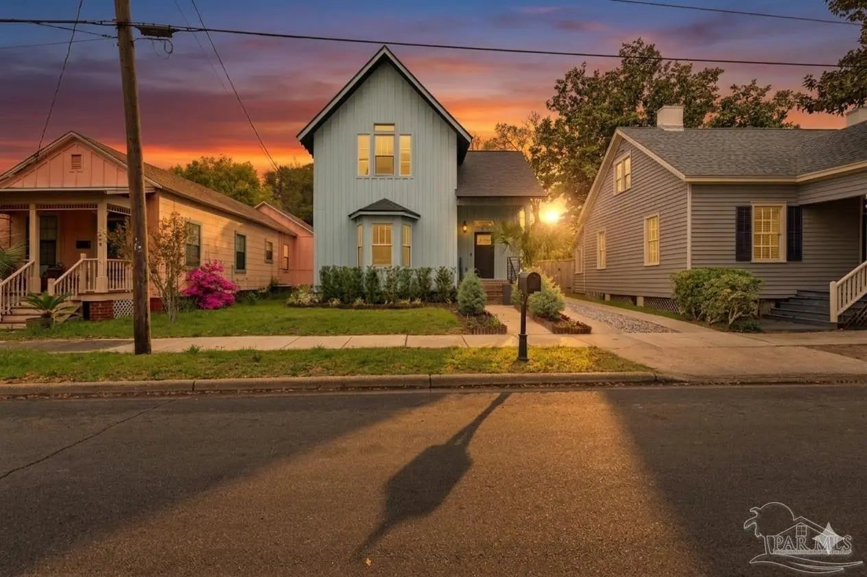 Photo of Listing #679452