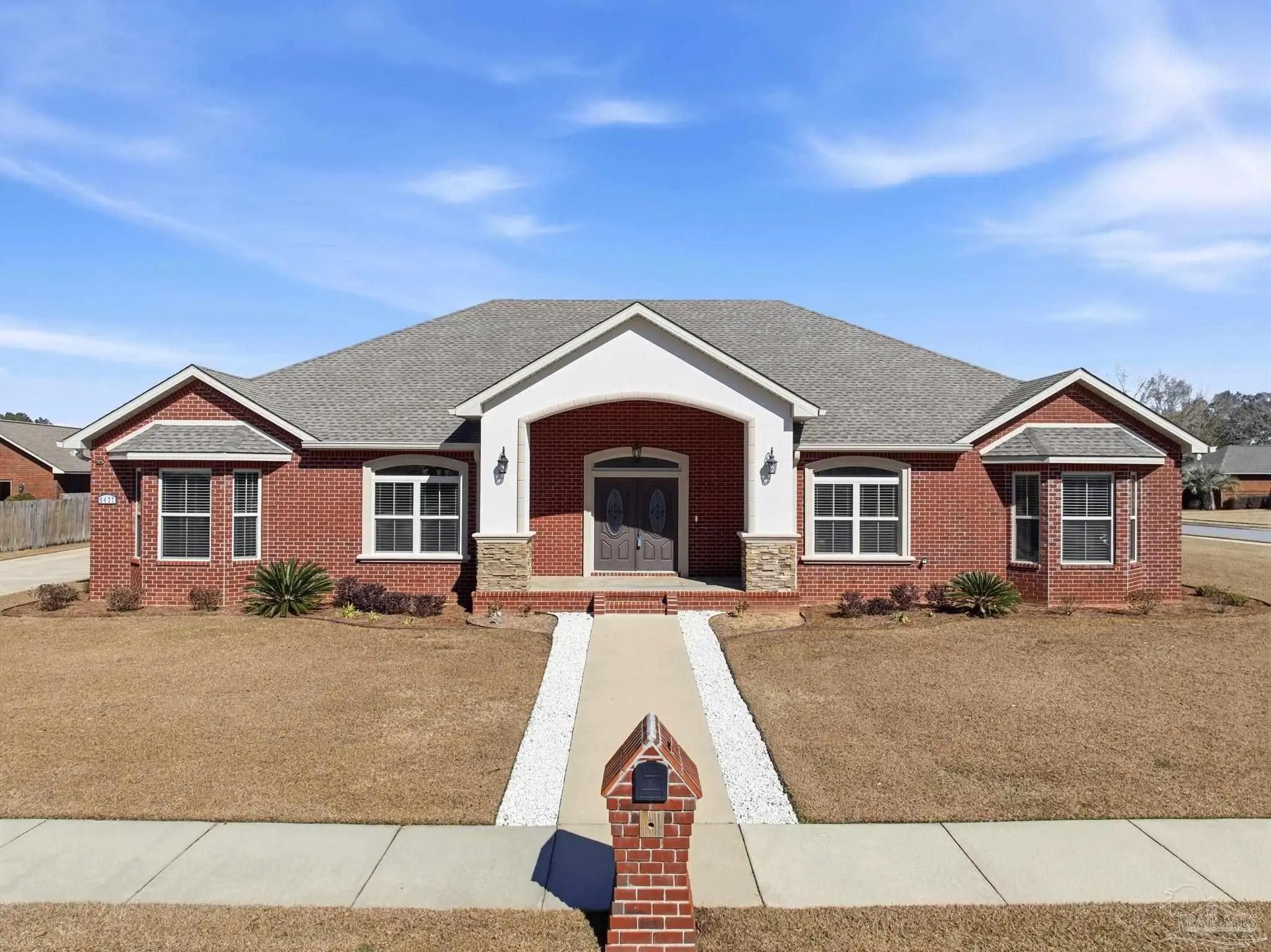 Photo of Listing #677216