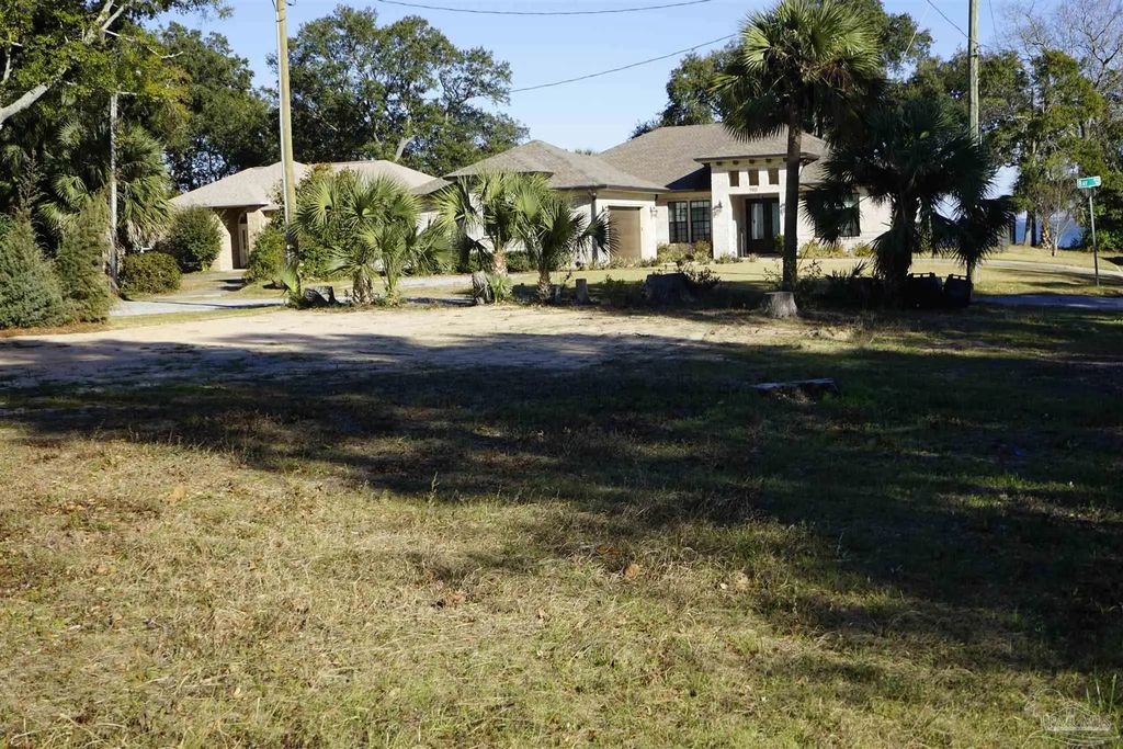 900 Scenic Hwy, Pensacola