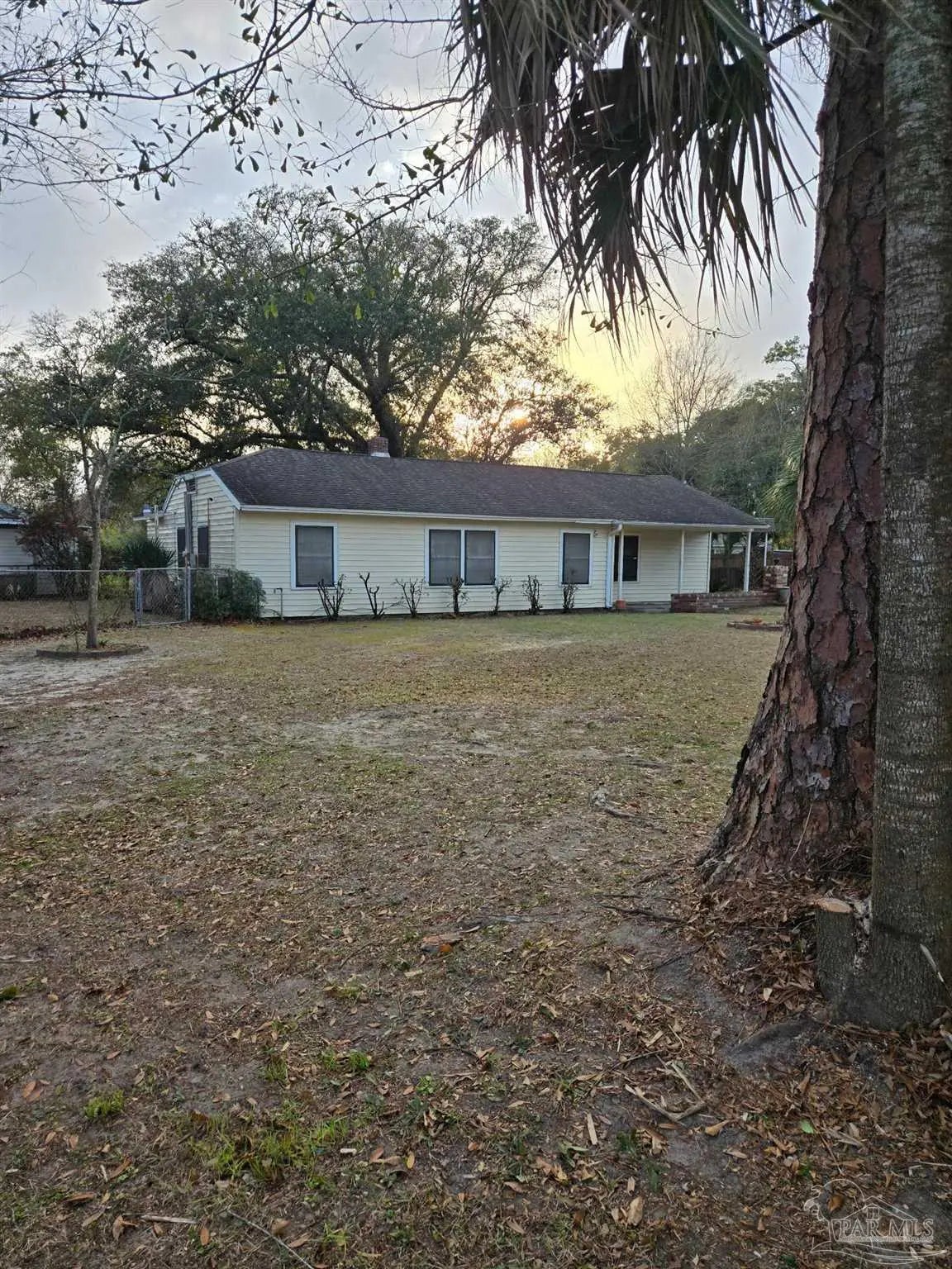 Photo of Listing #671015