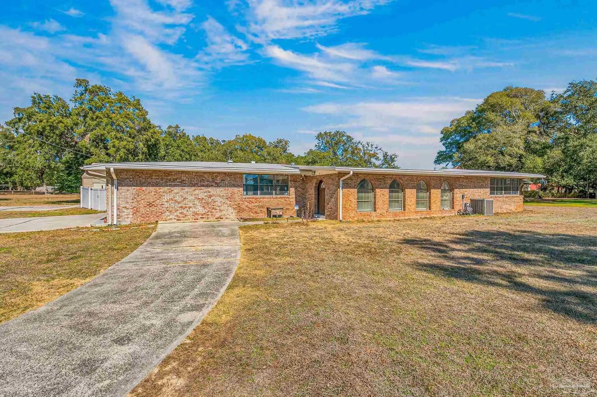 Photo of Listing #678245