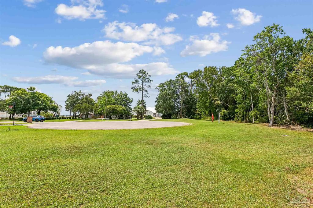 001 Soundview Trl, Gulf Breeze