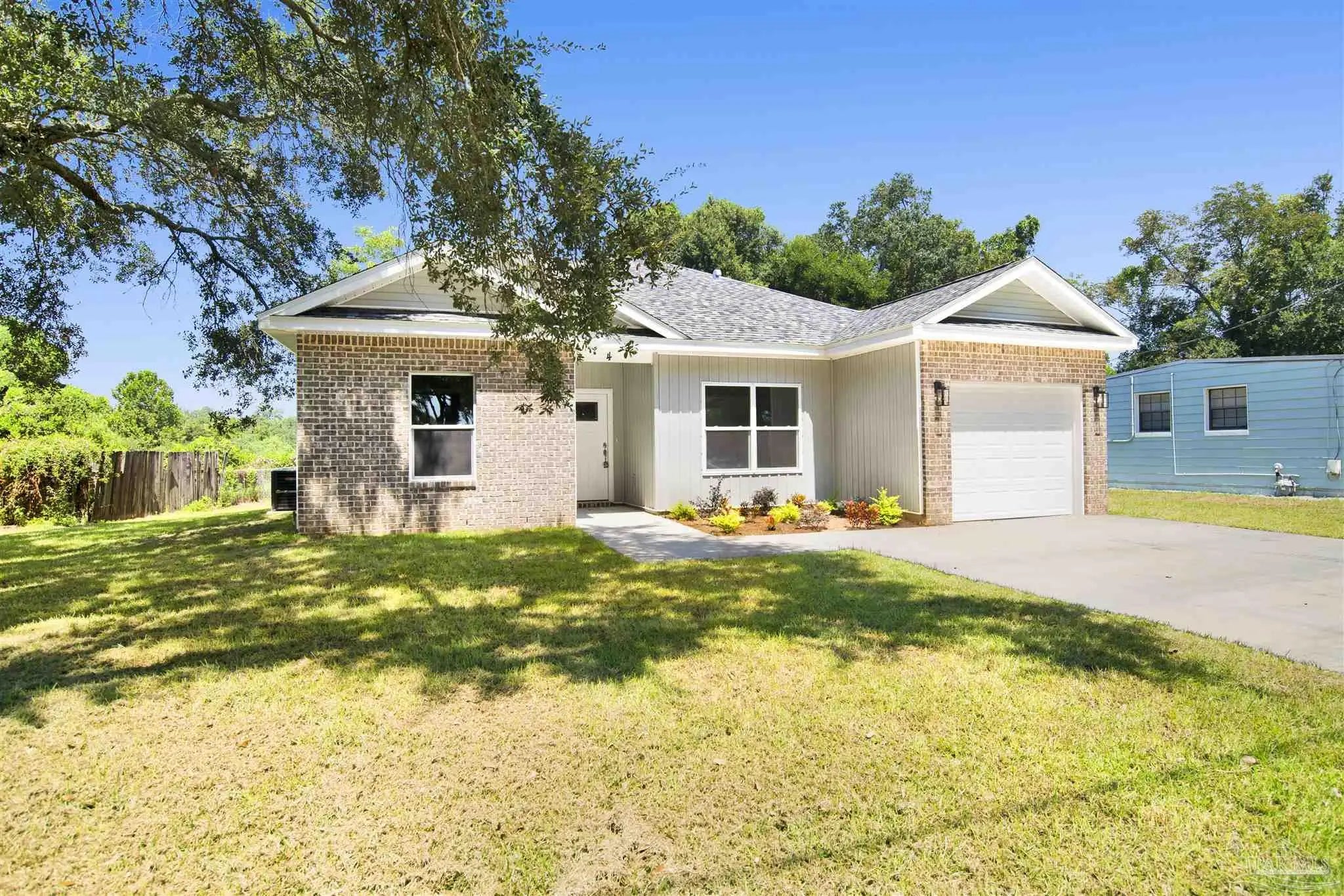 Photo of Listing #676857