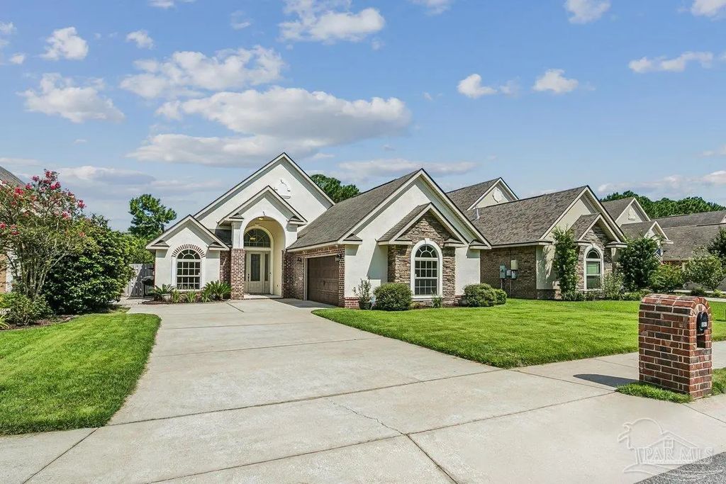 5347 Woodlake Tr, Gulf Breeze