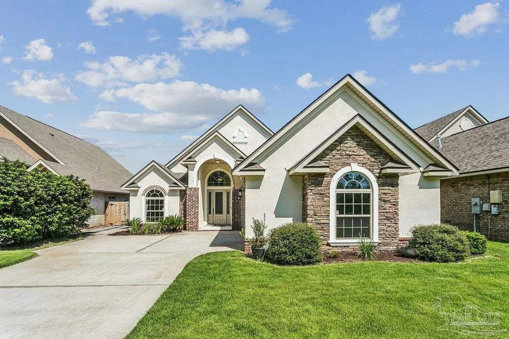 5347 Woodlake Tr, Gulf Breeze
