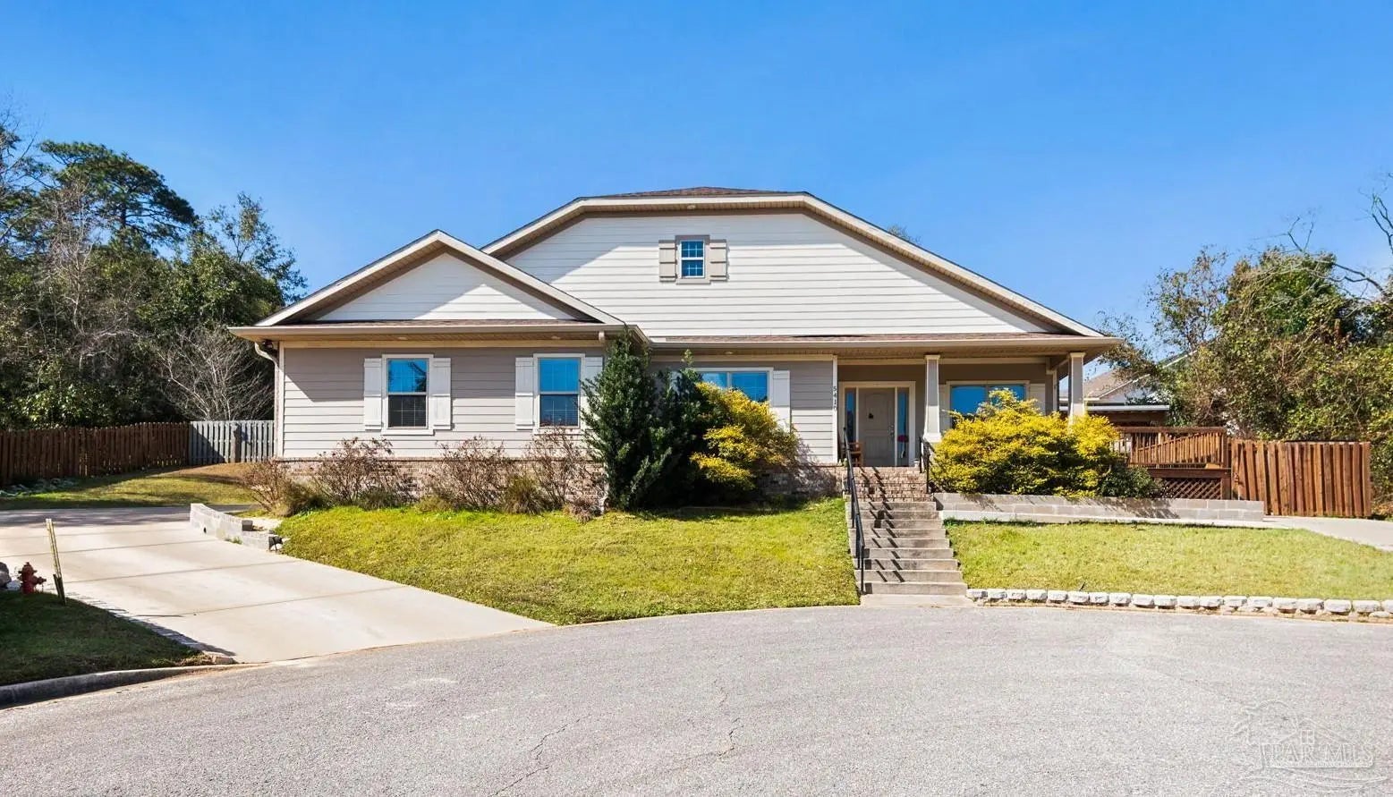 Photo of Listing #676785