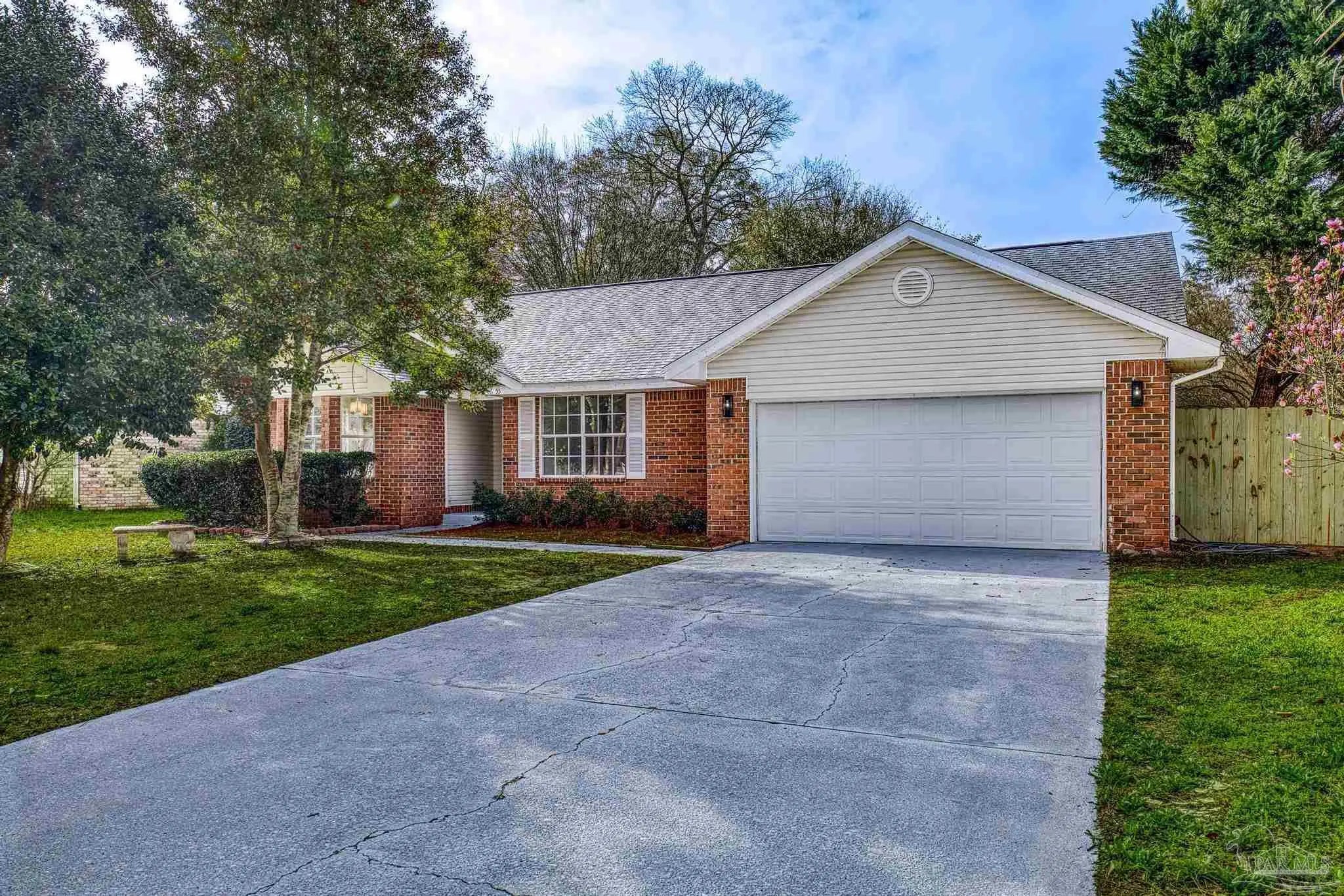 Photo of Listing #678889