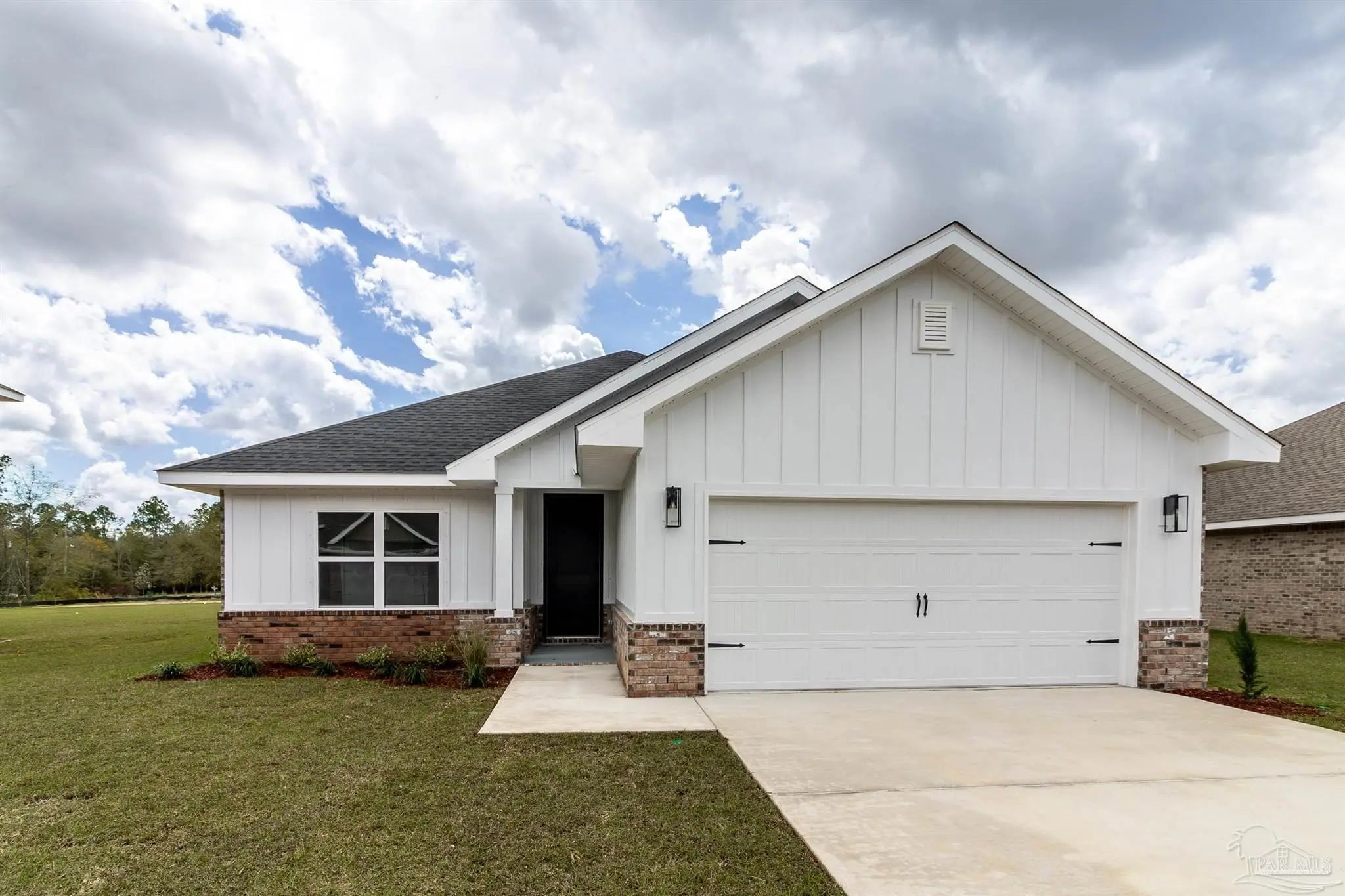 Photo of Listing #680403