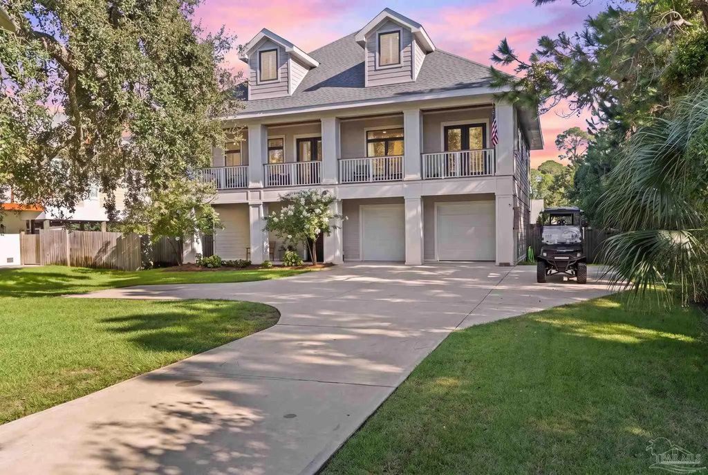 3224 Bay St, Gulf Breeze