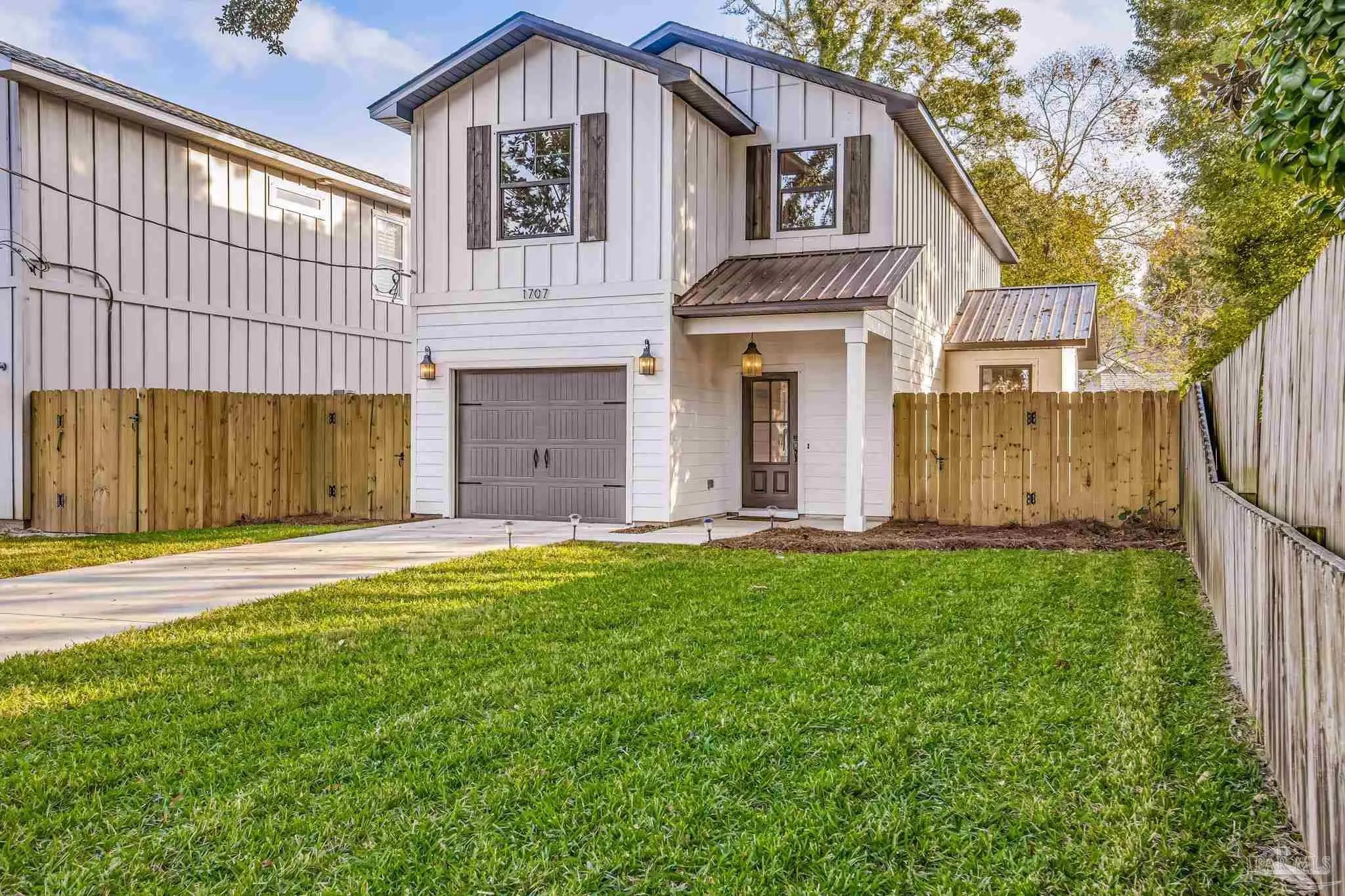 Photo of Listing #674057