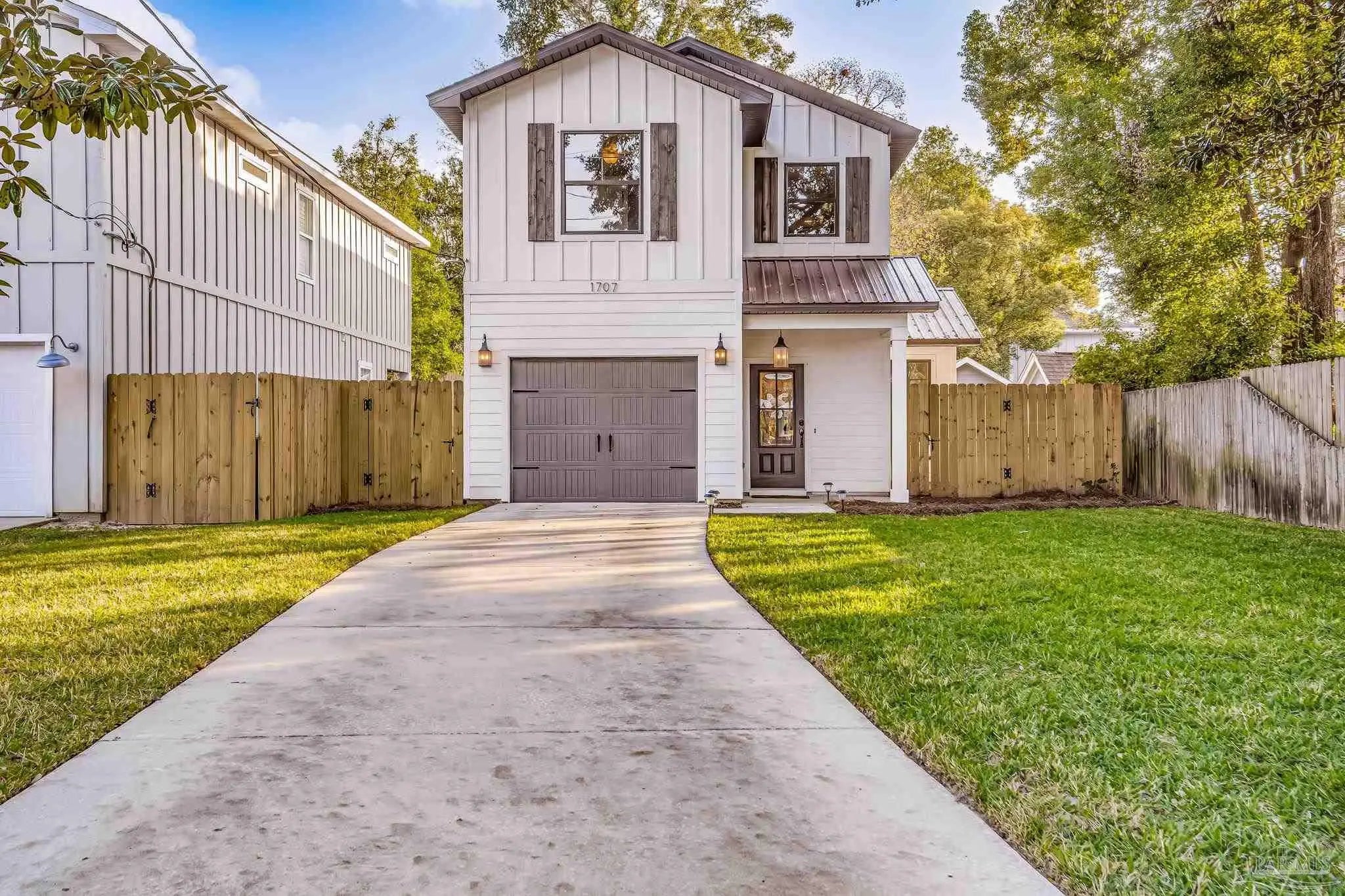 Photo of Listing #674057