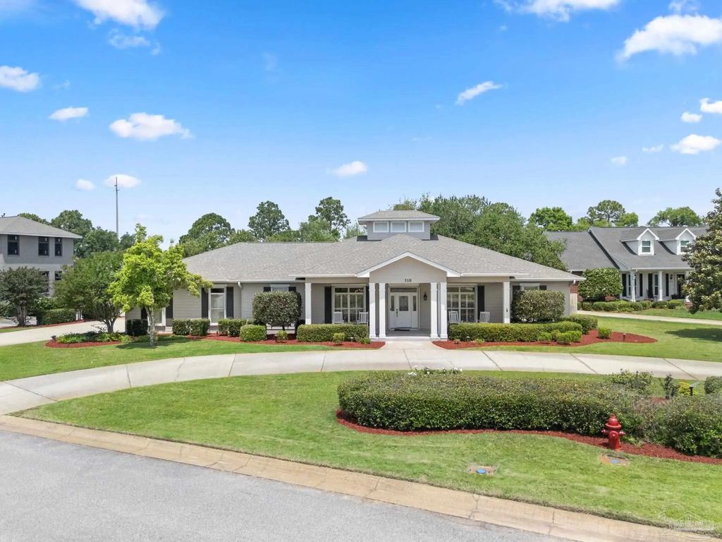 510 Windrose Cir, Pensacola
