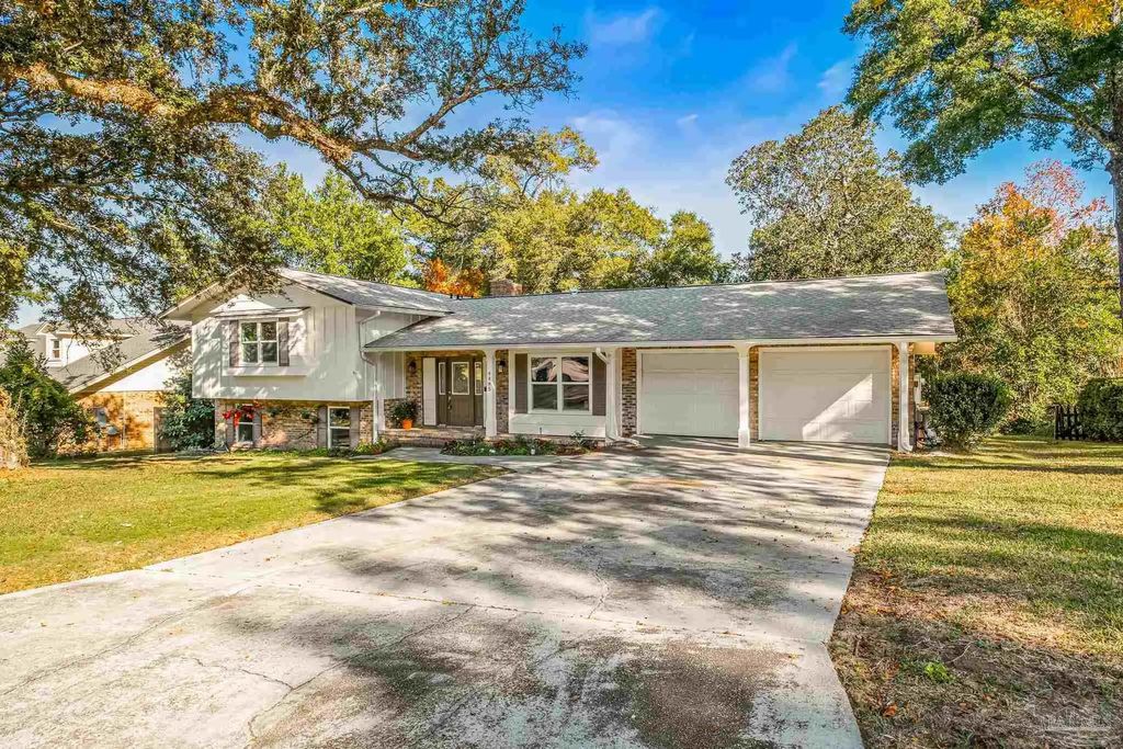4485 Yarmouth Pl, Pensacola