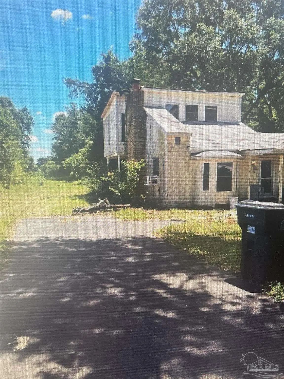 Photo of Listing #689122