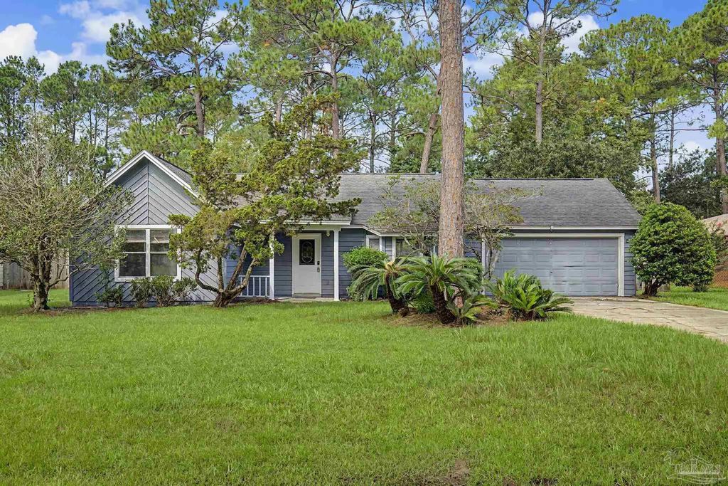 219 Tallow Tree Dr, Pensacola