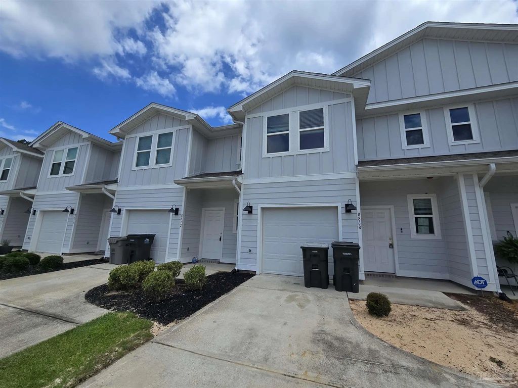 8868 Brigade Trl, Pensacola