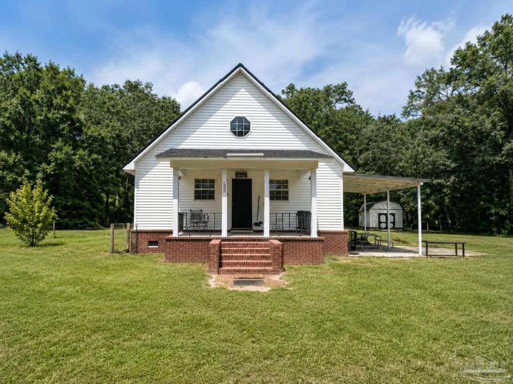 5373 Fireside Ln, Milton