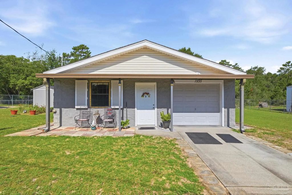 1935 America Ave, Gulf Breeze