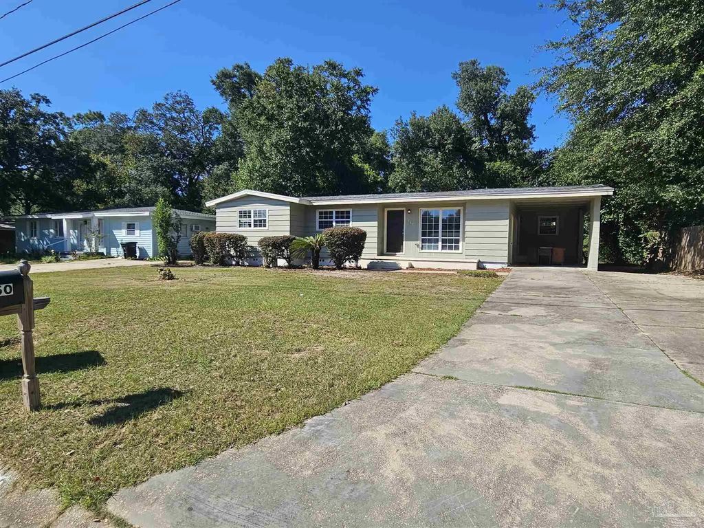 150 Springdale Cir, Pensacola
