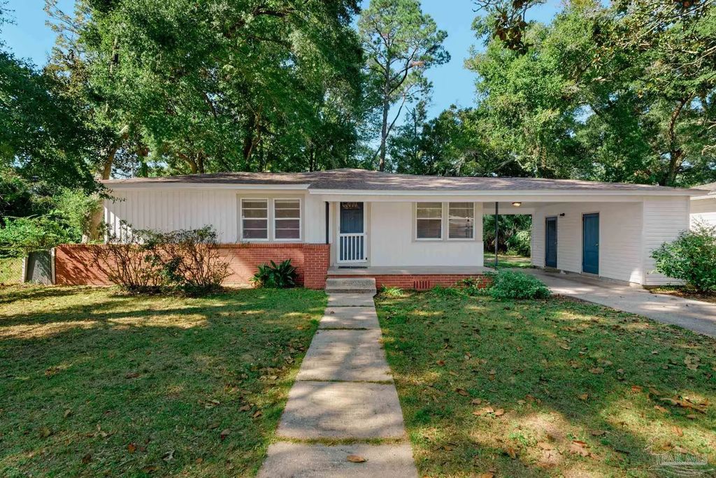 102 Ariola Ave, Pensacola
