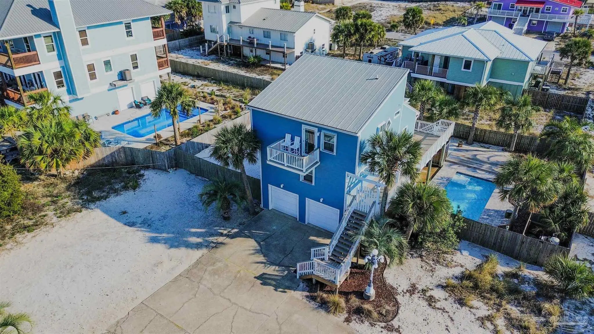 Photo of Listing #660930