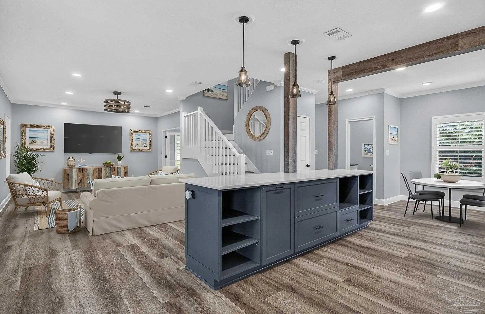 Photo of Listing #674866