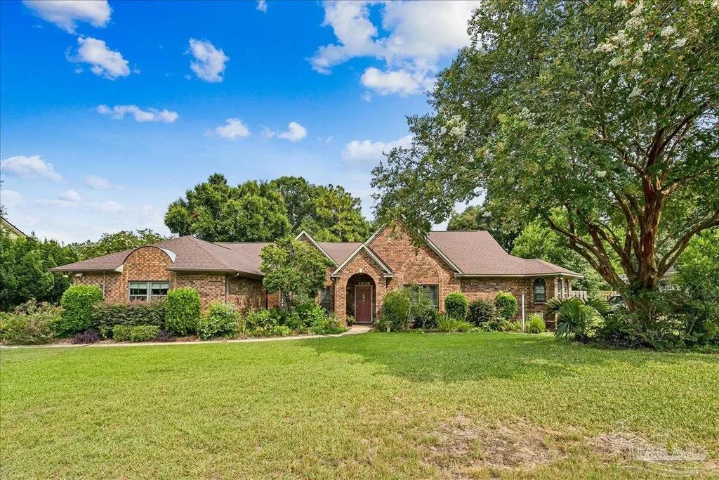1506 Kings Rd, Cantonment