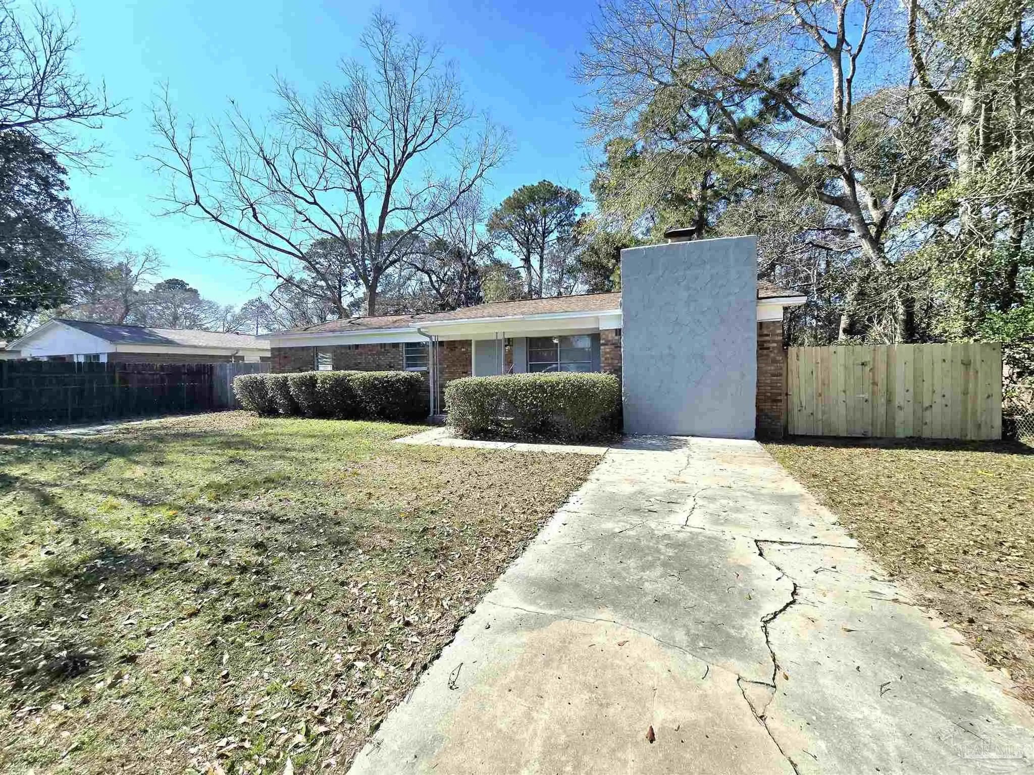 Photo of Listing #666140