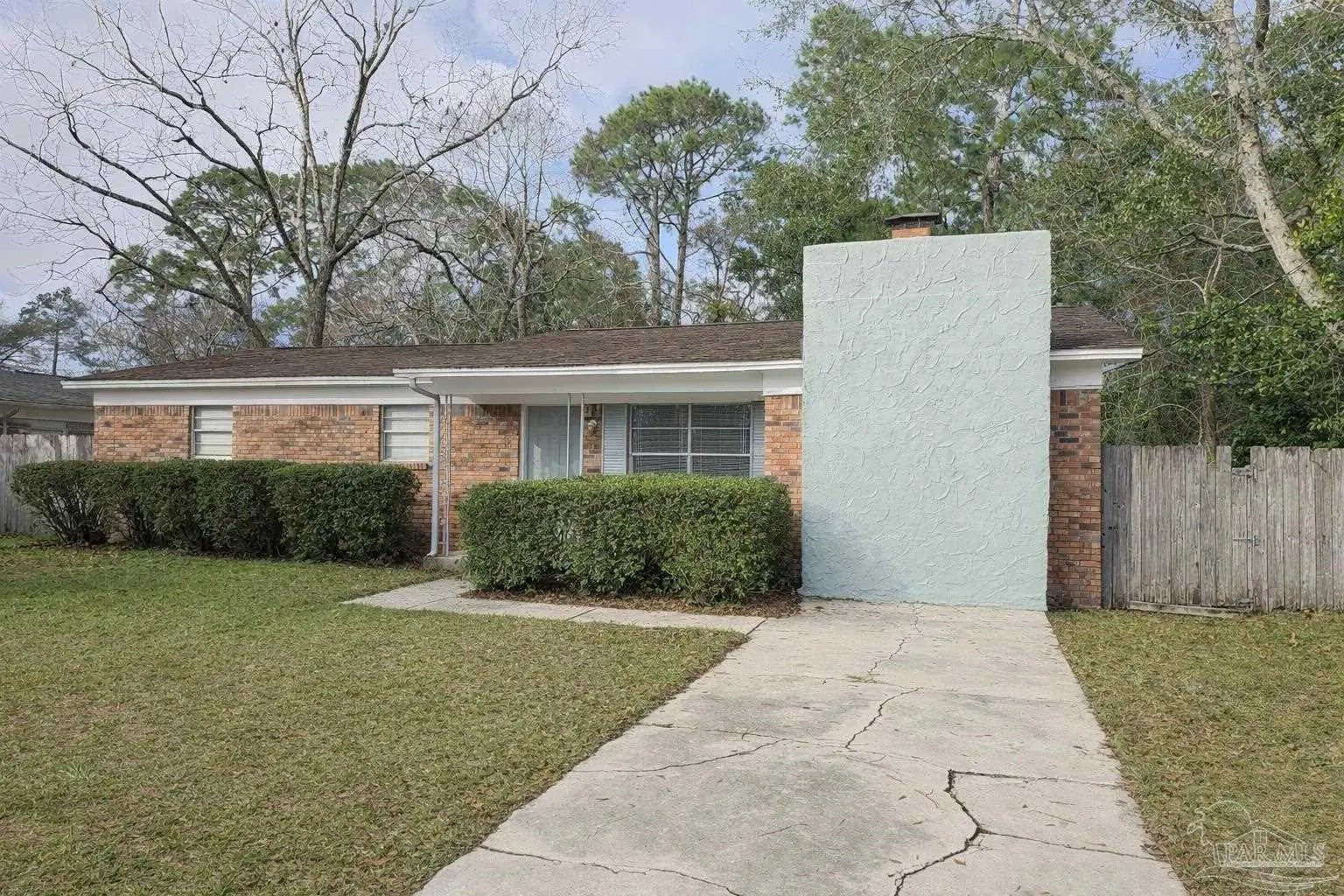 Photo of Listing #666140