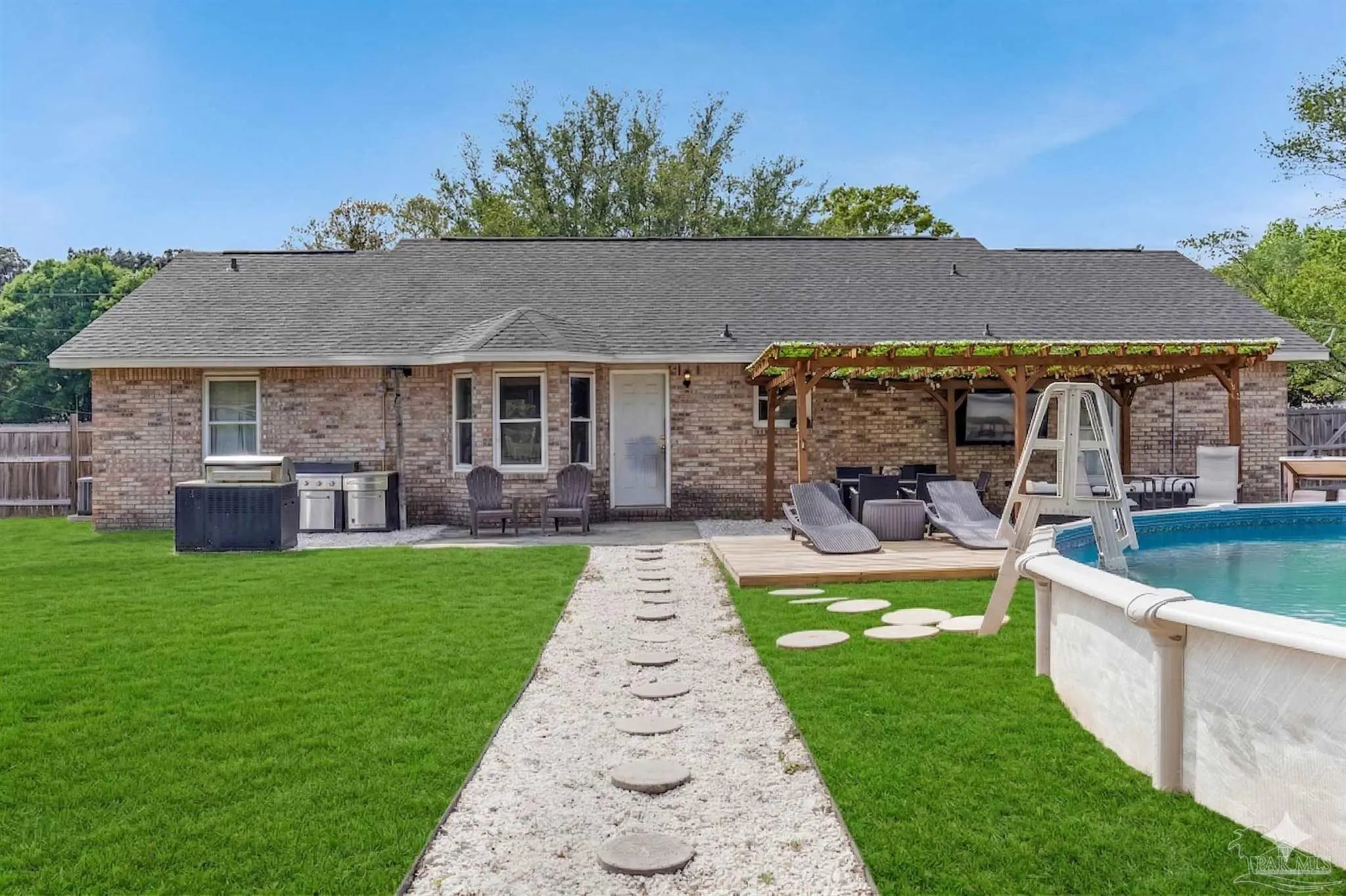 Photo of Listing #680238